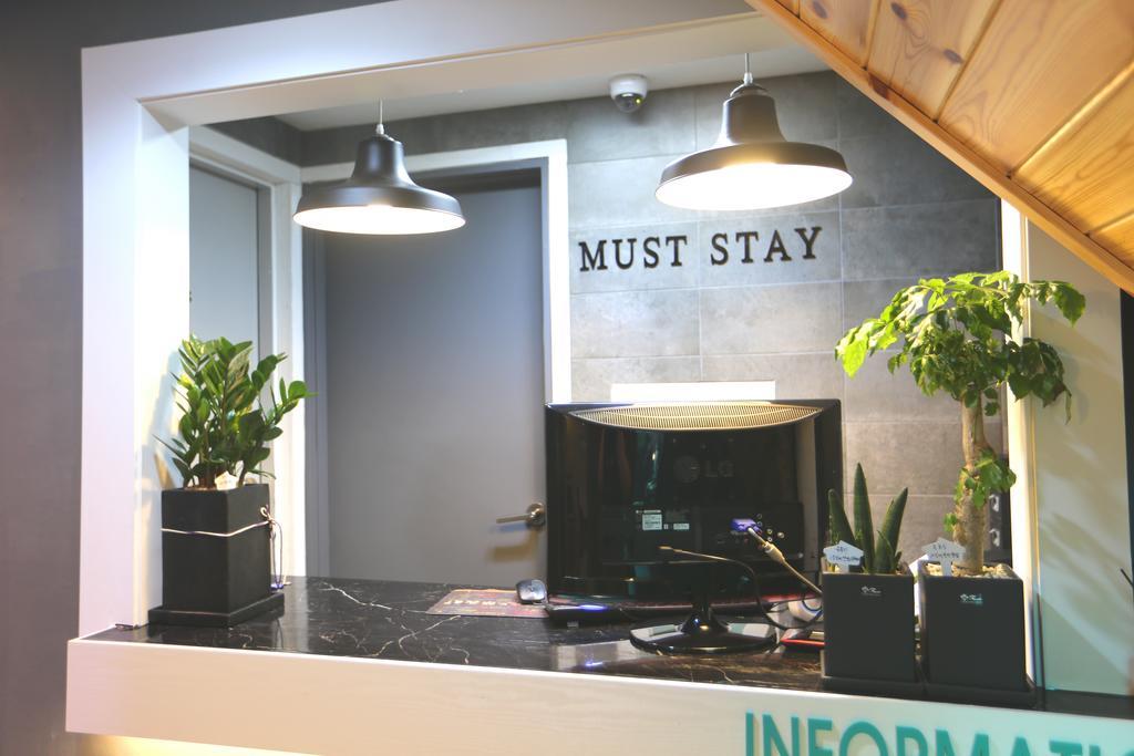 Must Stay Hotel Myeongdong Szöul Kültér fotó