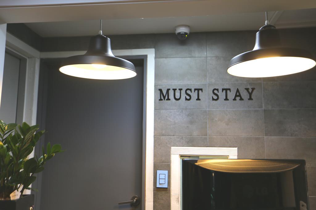Must Stay Hotel Myeongdong Szöul Kültér fotó