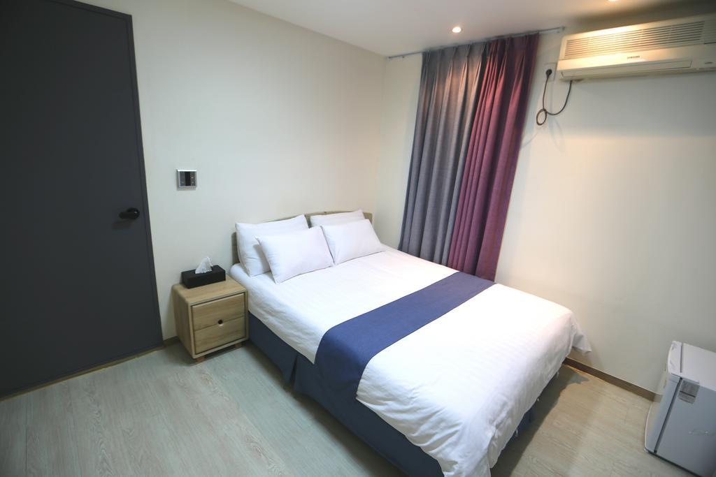 Must Stay Hotel Myeongdong Szöul Kültér fotó