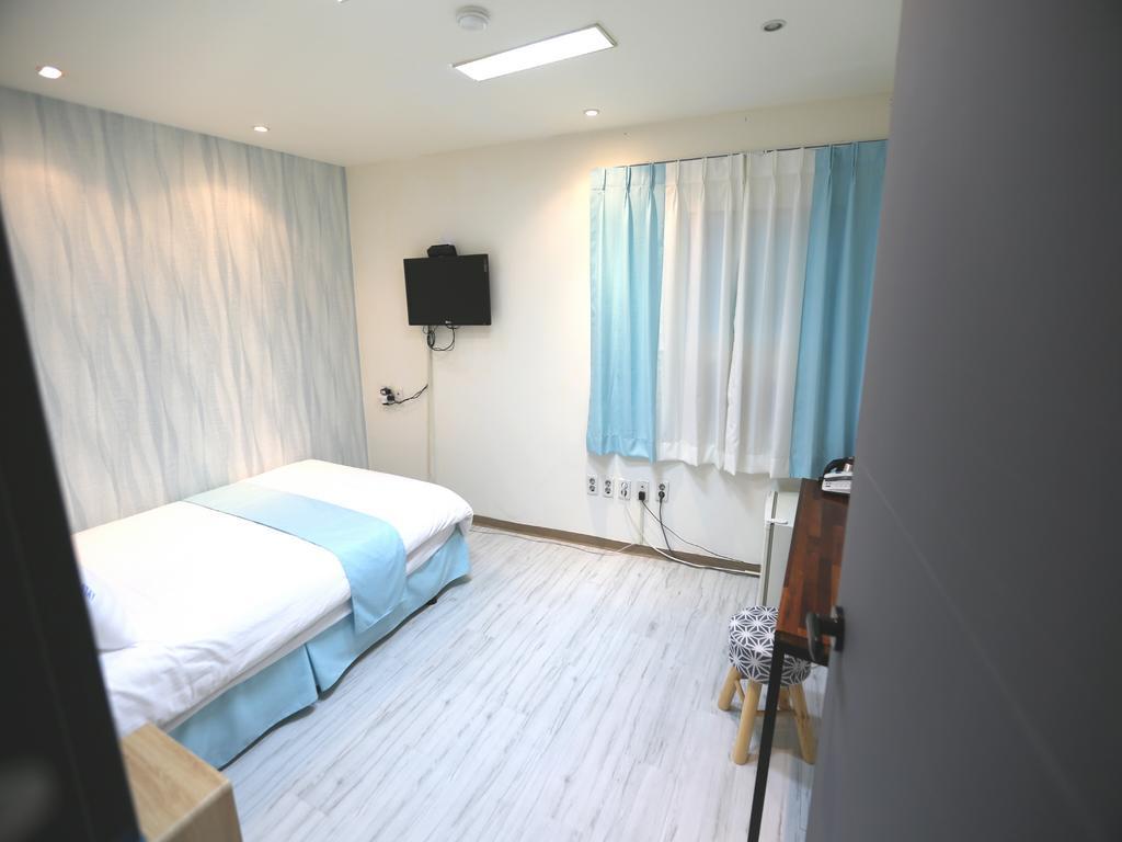 Must Stay Hotel Myeongdong Szöul Kültér fotó